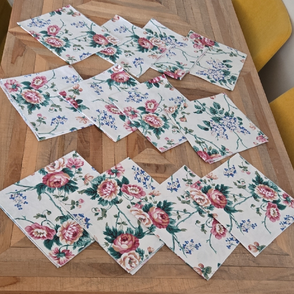 Floral Patterned Textile Cotton  Napkins Set